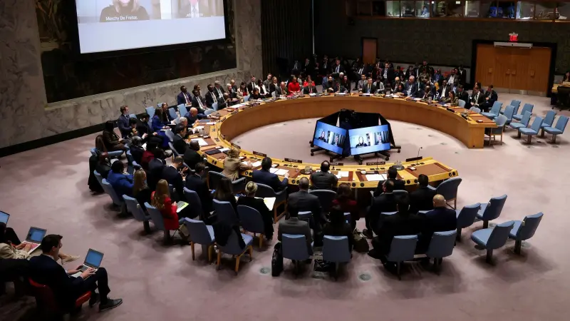 مجلس الأمن يصوّت الثلاثاء على نص مخفف لتأمين الملاحة في مضيق هرمز