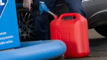 related_news_inside_blogsأسعار المحروقات في لبنان اليوم.. جدول جديد يرفع كلفة النقل والمولدات