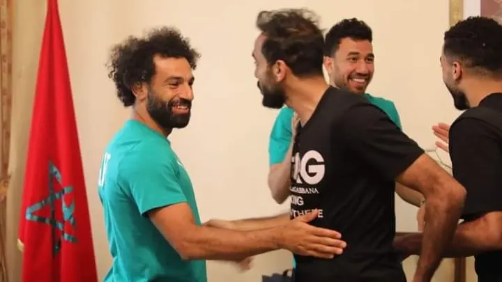 صورة - محمد صلاح يستقبل كهربا بعد تتويج الأهلي بدوري أبطال إفريقيا