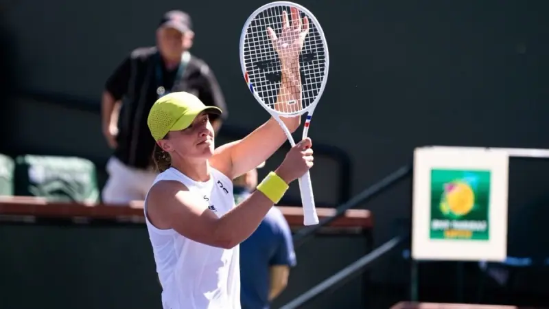 إنديان ويلز - شفيونتيك وميدفيديف يمران بسهولة إلى ربع النهائي