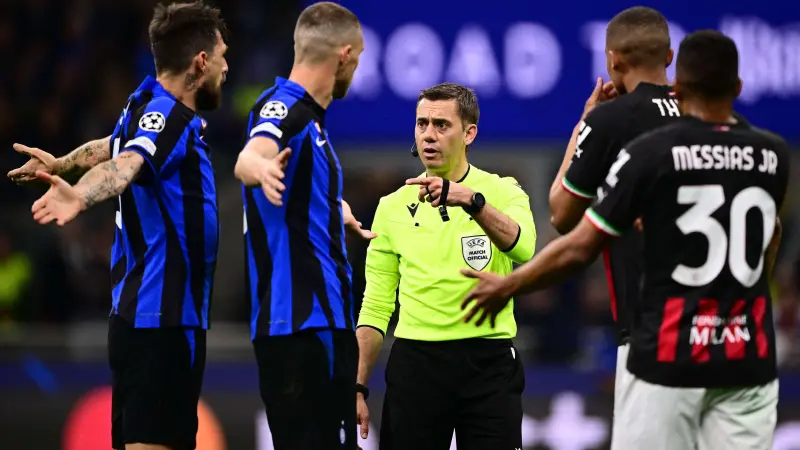 إنتر يقترب من حسم لقب الدوري الإيطالي وسط عاصفة الفضائح التحكيمية