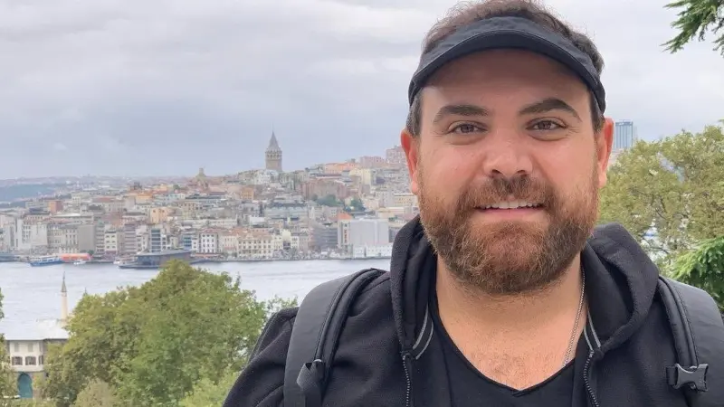 فيديو - أيمن عبد السلام: تنقصني راحة البال.. وهذا ما أفتقده في سوريا