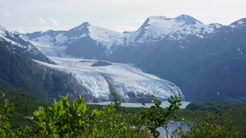 بقوة 7 درجات.. زلزال قوي يهز الحدود بين ألاسكا وكندا