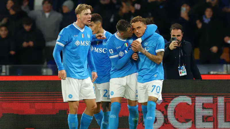 الدوري الإيطالي - نابولي يضاعف متاعب اتالانتا ويستعيد الصدارة مؤقتا