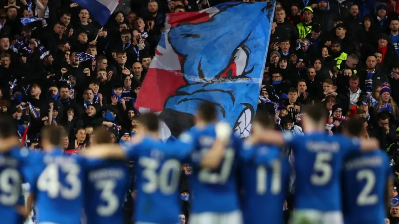 "يويفا" يعاقب جماهير رينجرز الاسكتلندي بسبب لافتات مناهضة لدعم غزة