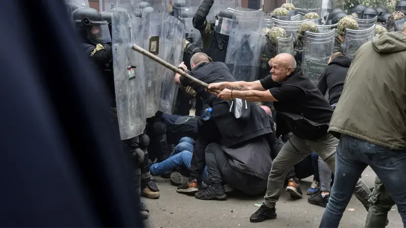 الناتو يكشف موعد انضمام السويد ويعلّق على نزاع صربيا وكوسوفو