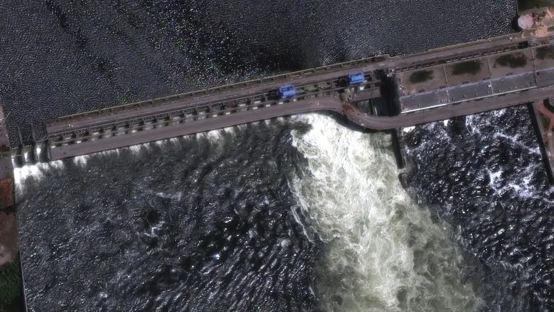 أدلة جديدة تكشف سبب تفجير سدّ كاخوفكا