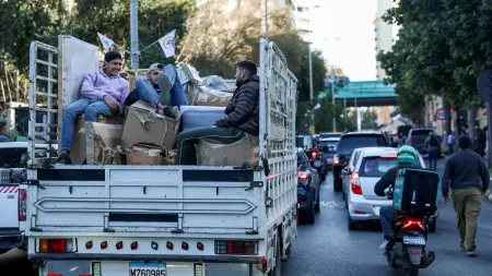 related_news_inside_blogsسكان ضاحية بيروت الجنوبية يفرون بعد الإنذار الإسرائيلي