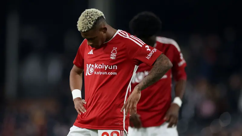 الدوري الإنجليزي.. إقالة جديدة والبديل مدرب سابق من الدوري السعودي