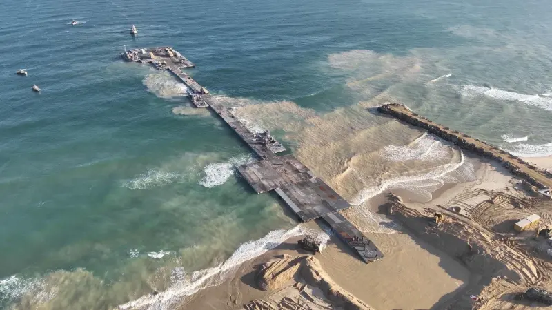 مسؤولون أميركيون: إعادة تركيب رصيف غزة العائم بضعة أيام ثم إزالته نهائيا