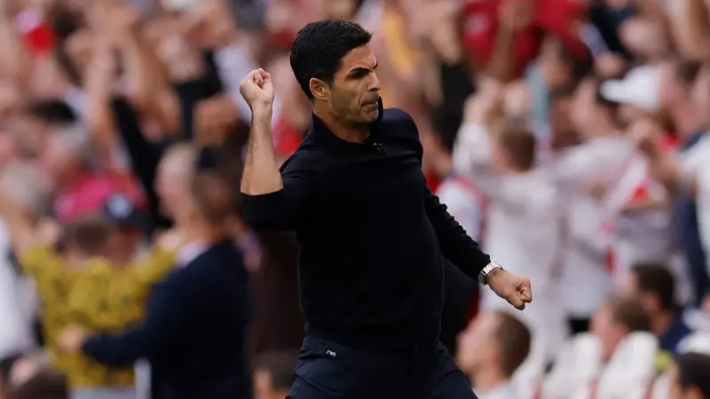 أرتيتا يكشف كواليس مكالمة إيزي.. وقلق من إصابات ساكا وأوديغارد