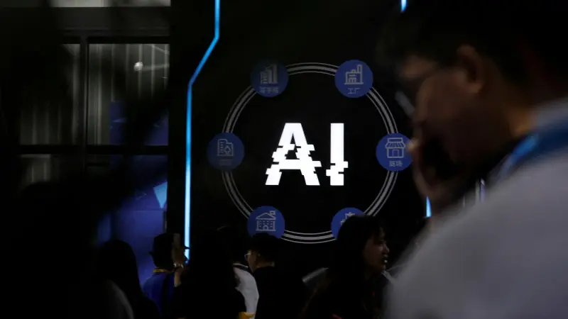 حصاد 2025 - سباق الذكاء الاصطناعي يشتعل ويقود ثورة الهواتف والتطبيقات