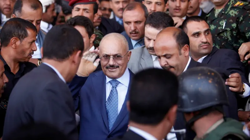 فيديو - تسريب مكالمة بين رئيس اليمن السابق وقيادي بـ"حماس" يثير الجدل