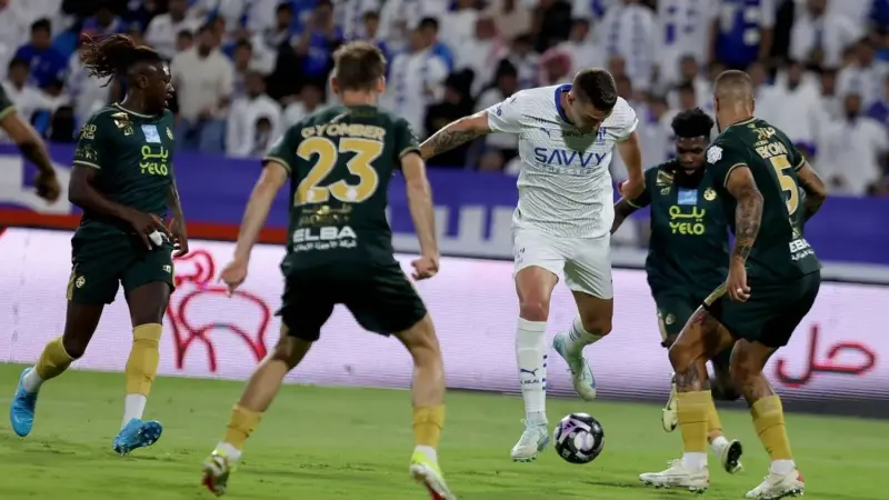 القنوات الناقلة لمباراة الهلال ضد الخلود اليوم في نهائي كأس الملك السعودي مع الموعد