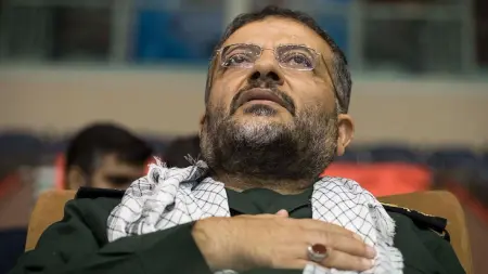 related_news_inside_blogsبعد اغتياله.. من هو غلام رضا سليماني قائد قوات الباسيج في إيران؟