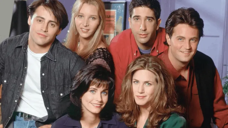 نجم "فريندز" يُغيبه الموت.. وفاة ماثيو بيري