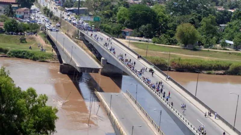 فيديو - زلزال هندوراس يثير مخاوف من حدوث تسونامي في دول عدة