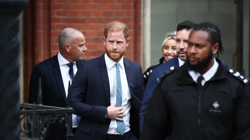 الأمير هاري أمام المحكمة من جديد.. ما القصة؟
