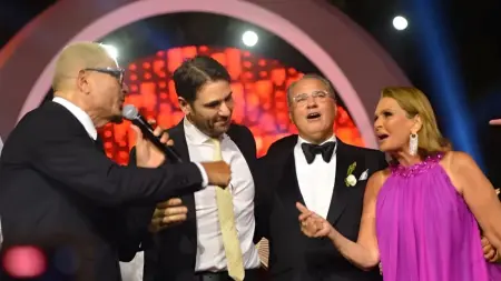 حفل زفاف ابنة محمد السعدي يتصدر مواقع التواصل الاجتماعي .. ظهور استثنائي لعمرو دياب