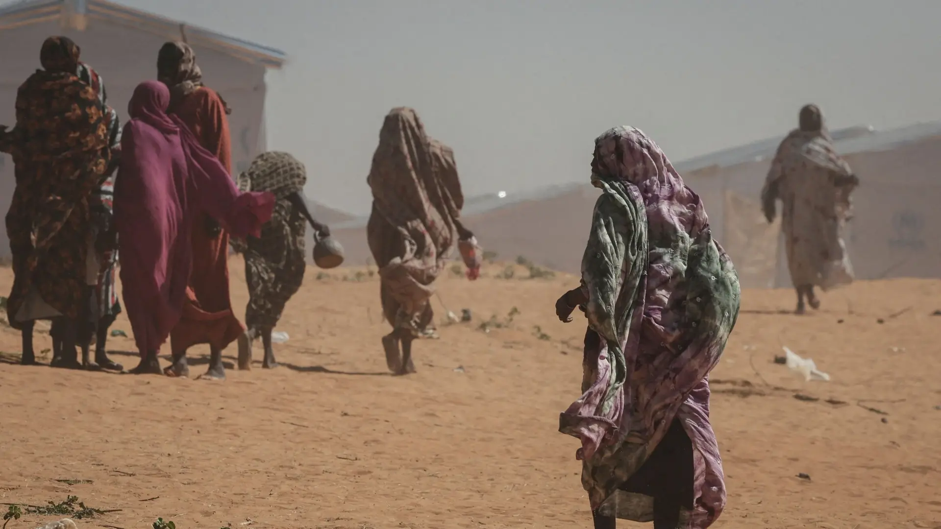 بيان مشترك يدعو مجلس الأمن إلى توسيع حظر الأسلحة في السودان (رويترز) بيان مشترك يدعو مجلس الأمن إلى توسيع حظر الأسلحة في السودان (رويترز)