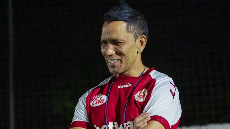 من هو فادلو ديفيدز مدرب الرجاء الرياضي الجديد؟