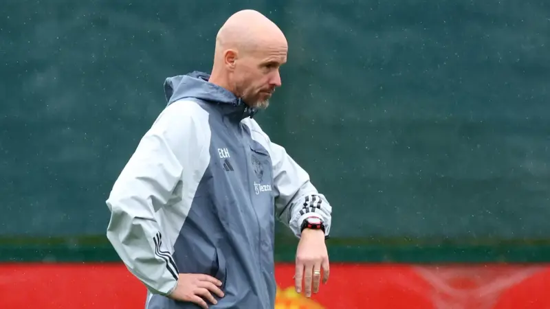 فوضى في غرف ملابس مانشستر يونايتد قبل مواجهة بايرن ميونيخ.. ما القصة؟