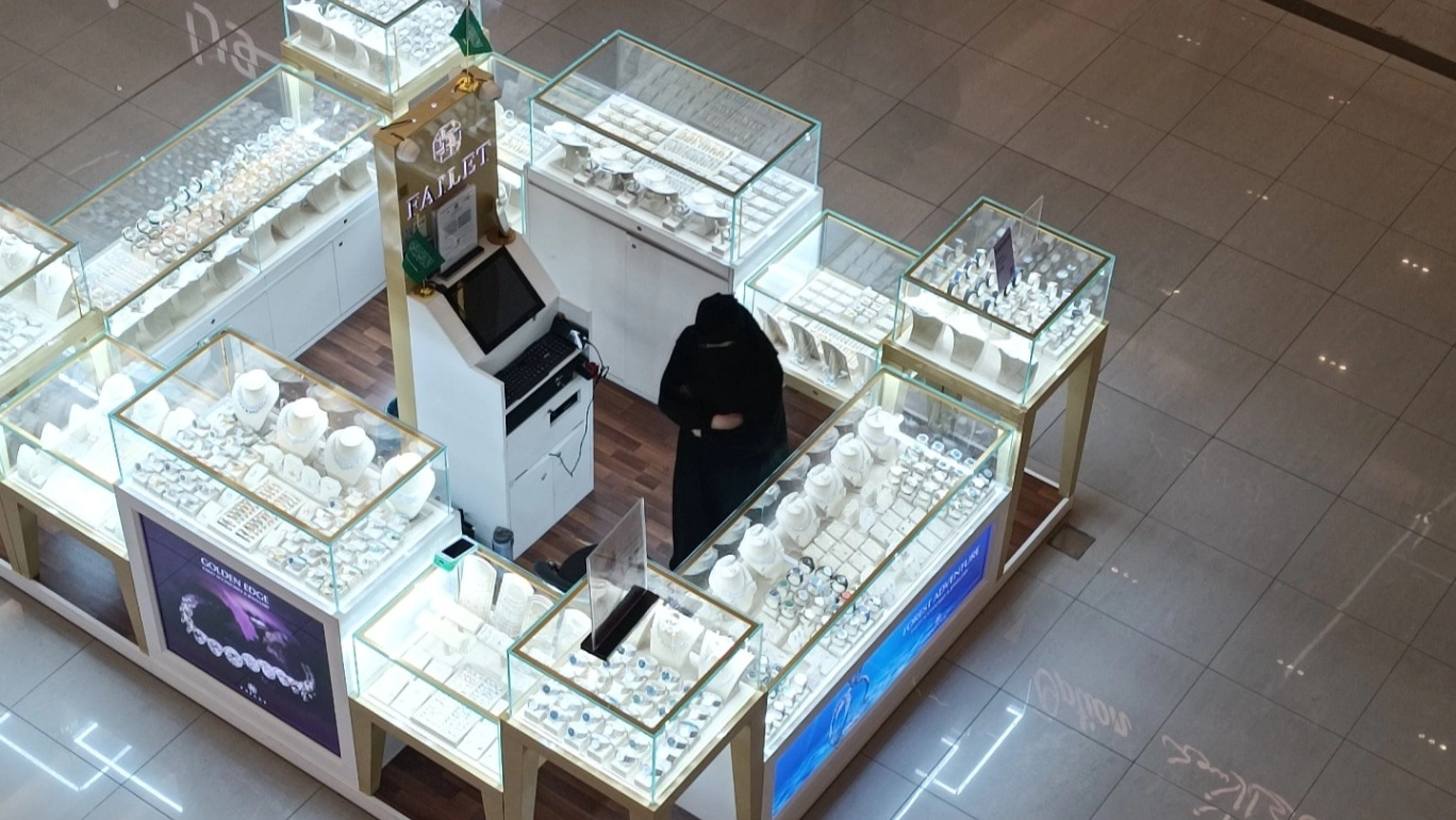 أسعار الذهب في السعودية اليوم الخميس 25/ 12/ 2025.. متى يتوقف الصعود؟ 