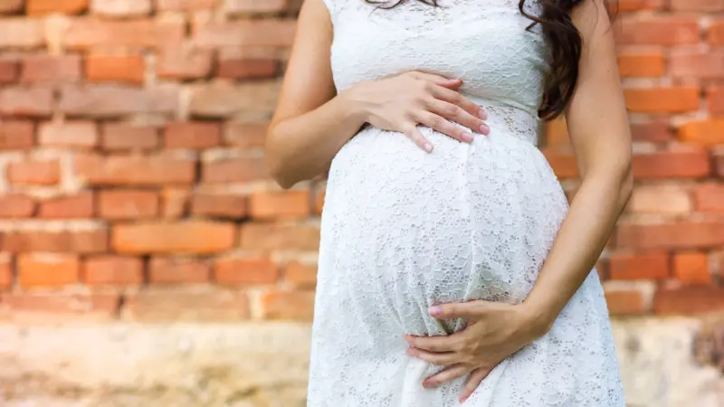 طفلكِ لا ينام ليلا؟ قد تكونين أنتِ السبب