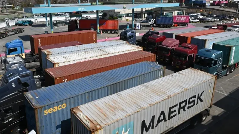 إيطاليا تنفي التفاوض مع إيران للسماح بمرور سفنها من مضيق هرمز