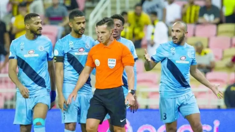 الدوري السعودي - كم ستدفع الأندية السعودية في حال طلبت تعيين حكام أجانب لمبارياتها؟