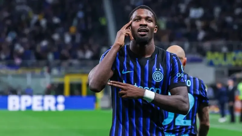 هل يعرقل نابولي وميلان مسيرة إنتر نحو الحسم المبكر للقب؟