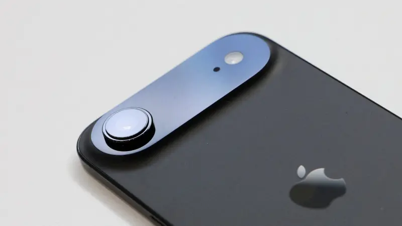 تقرير: فشل "آيفون آير" يغيّر اتجاهات صناعة الهواتف الذكية