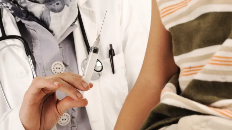 دعوة للتحصين ضده قبل الحج.. ما هو التهاب السحايا؟