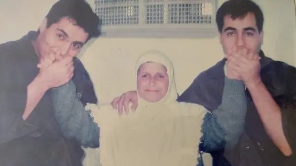 بعد 34 عاما في السجن.. عائلة فلسطينية تتحرّق لاستقبال ابنيها