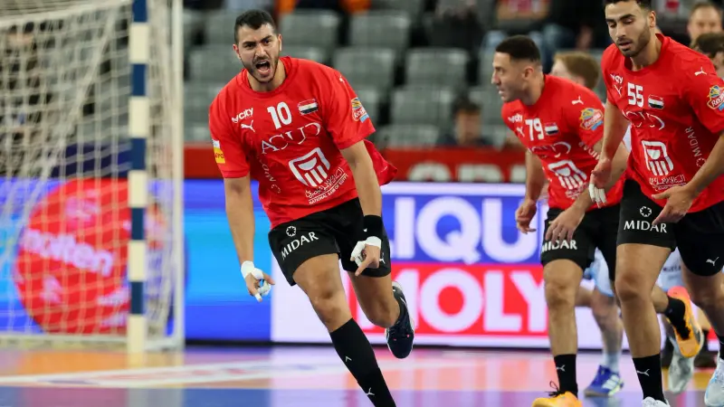 القنوات الناقلة لمباراة منتخب مصر لكرة اليد ضد البحرين اليوم في كأس العالم 2025 مع الموعد