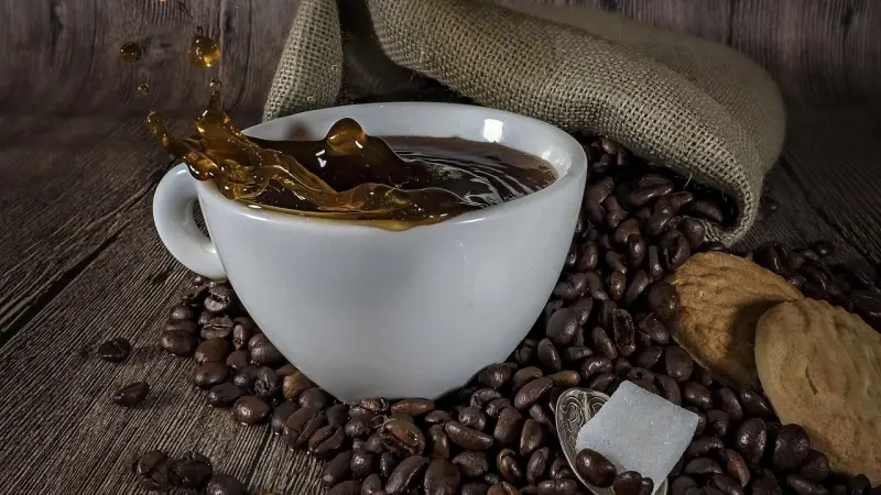 علمياً.. هذا ما تفعله القهوة الصباحية بمزاجك