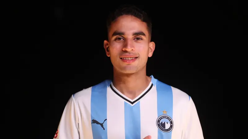 فيديو - إصابة محمد حمدي تثير الذعر وسط بكاء لاعبي بيراميدز وبتروجيت