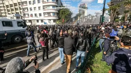 related_news_inside_blogsحقوقيون: تصاعد مقلق في انتهاكات التجمع السلمي بتونس