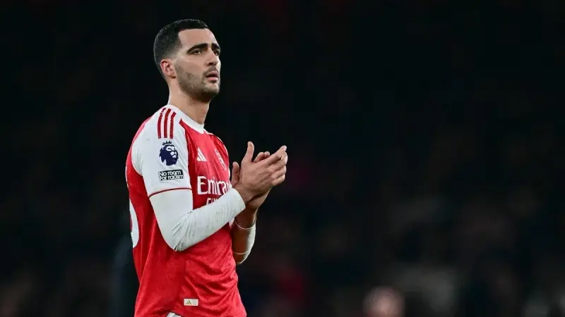 تفاصيل إصابة ميكيل ميرينو ومدة غيابه تجبر أرسنال على دخول الميركاتو الشتوي