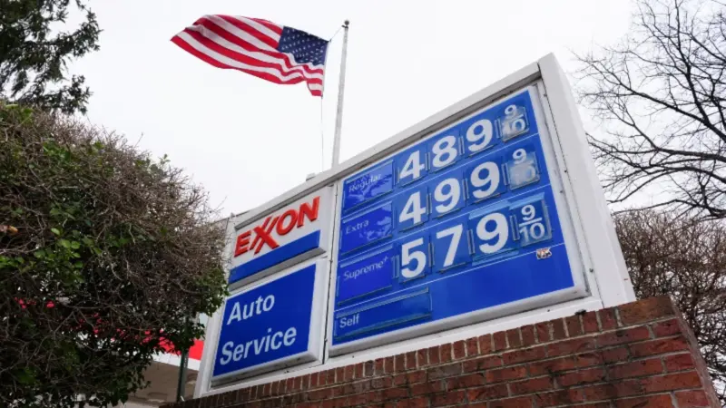 حرب إيران تدفع الوقود في أميركا إلى أعلى مستوى منذ 2022