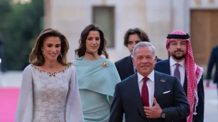 related_news_inside_blogsصور - الأميرة رجوة تخطف الأنظار بإطلالة مميزة.. بيت شعر يتغنى بأمجاد الأردن