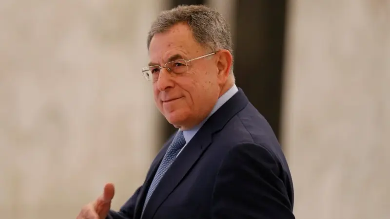 فيديو - السنيورة لـ "المشهد": سلاح بعض الأطراف لا يردع إسرائيل ولم يحم لبنان