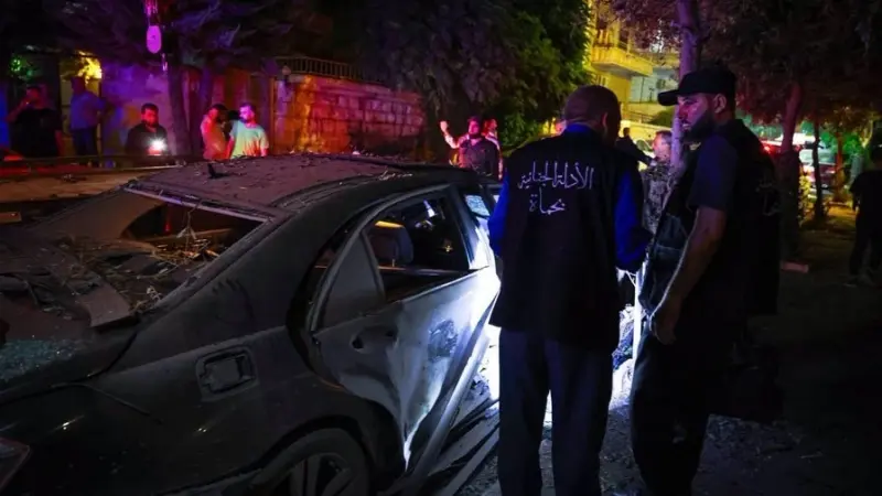 فيديو - أضرار مادية جراء انفجار عبوة صوتية قرب كاتدرائية في حماة