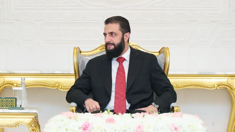 تقرير: فصائل عراقية وجهت تحذيرا للشرع بسبب لبنان