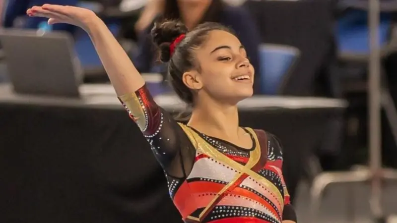 من هي جنى محمود؟ فخر الرياضة المصرية في عالم الجمباز