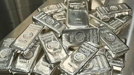 لدعم احتياطيات النقد الأجنبي.. الهند تفرض قيودا فورية على واردات الفضة