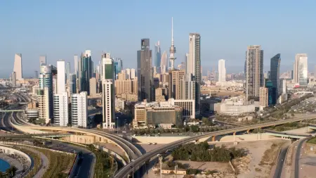 هجوم إيراني يلحق خسائر بمنشأة نفطية في الكويت