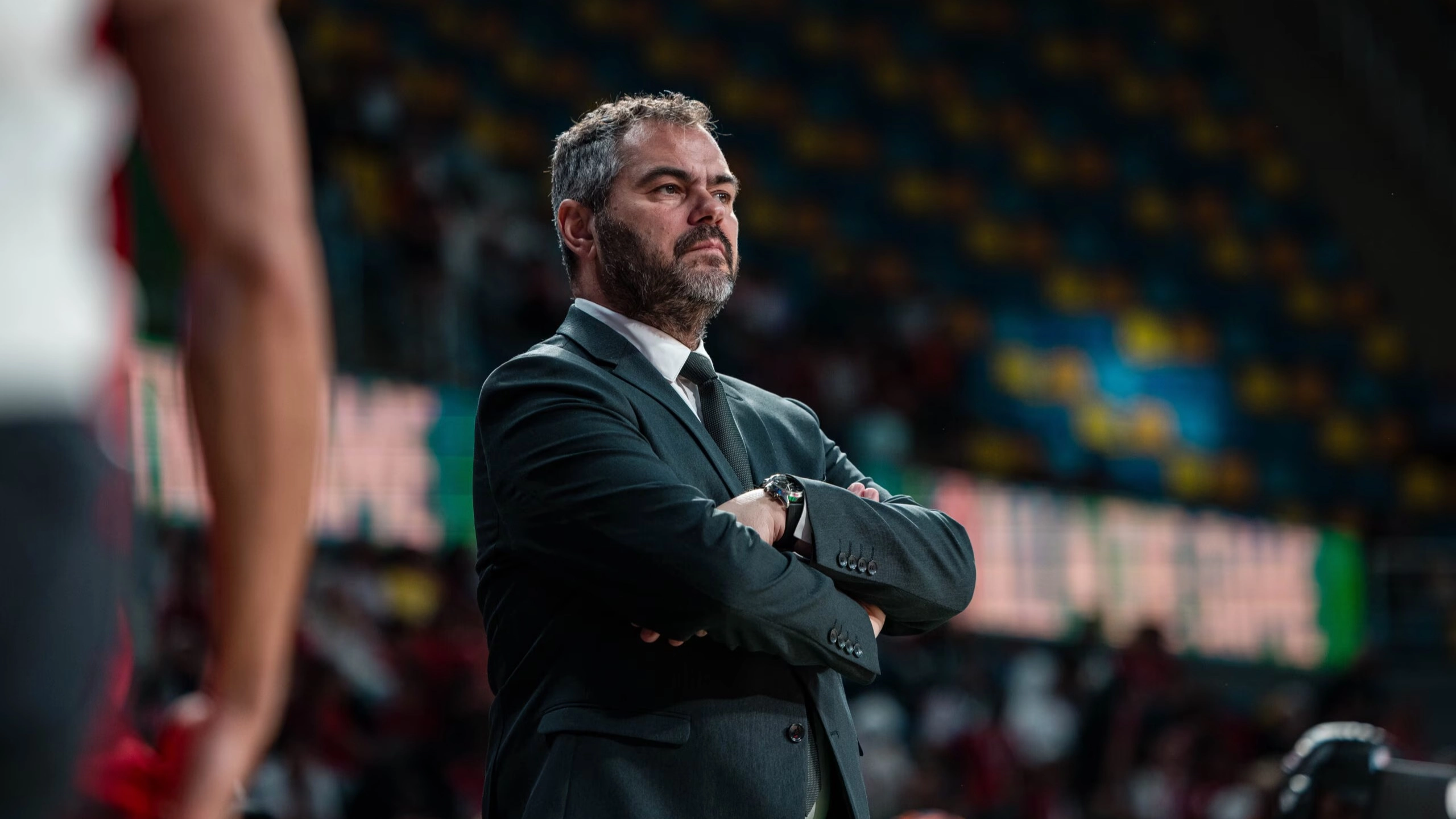 تفاصيل تعاقد المدرب أوجستي بوش مع منتخب مصر لكرة السلة.. كم يبلغ راتبه؟ 