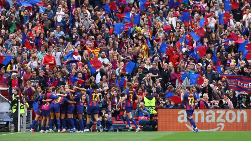 سيدات برشلونة يتأهلن إلى نهائي دوري أبطال أوروبا للمرة الـ6 تواليًا بالفوز على بايرن ميونخ