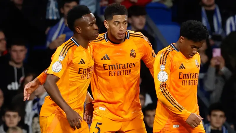 إصابة عطلت صفقة إعارة مهاجم ريال مدريد.. الملكي في أزمة